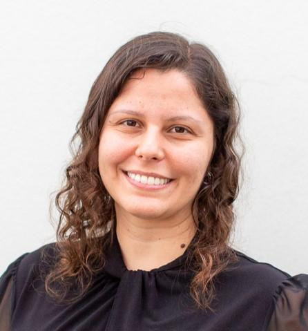 Leticia Headshot